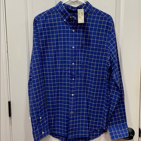 American Eagle Outfitters Other - Men’s American Eagle blue button down shirt